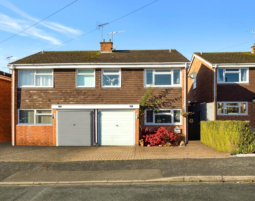 Property Information Report 5 Ashendon Close